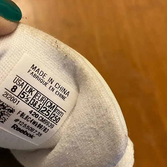 Asics Gel Contend 4 Sneakers. - Picture 10 of 11